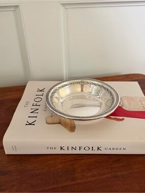 Vintage Reed & Barton #1203 Silverplate Round Bowl